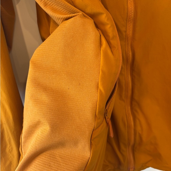 Sold - Picture 5 of 8